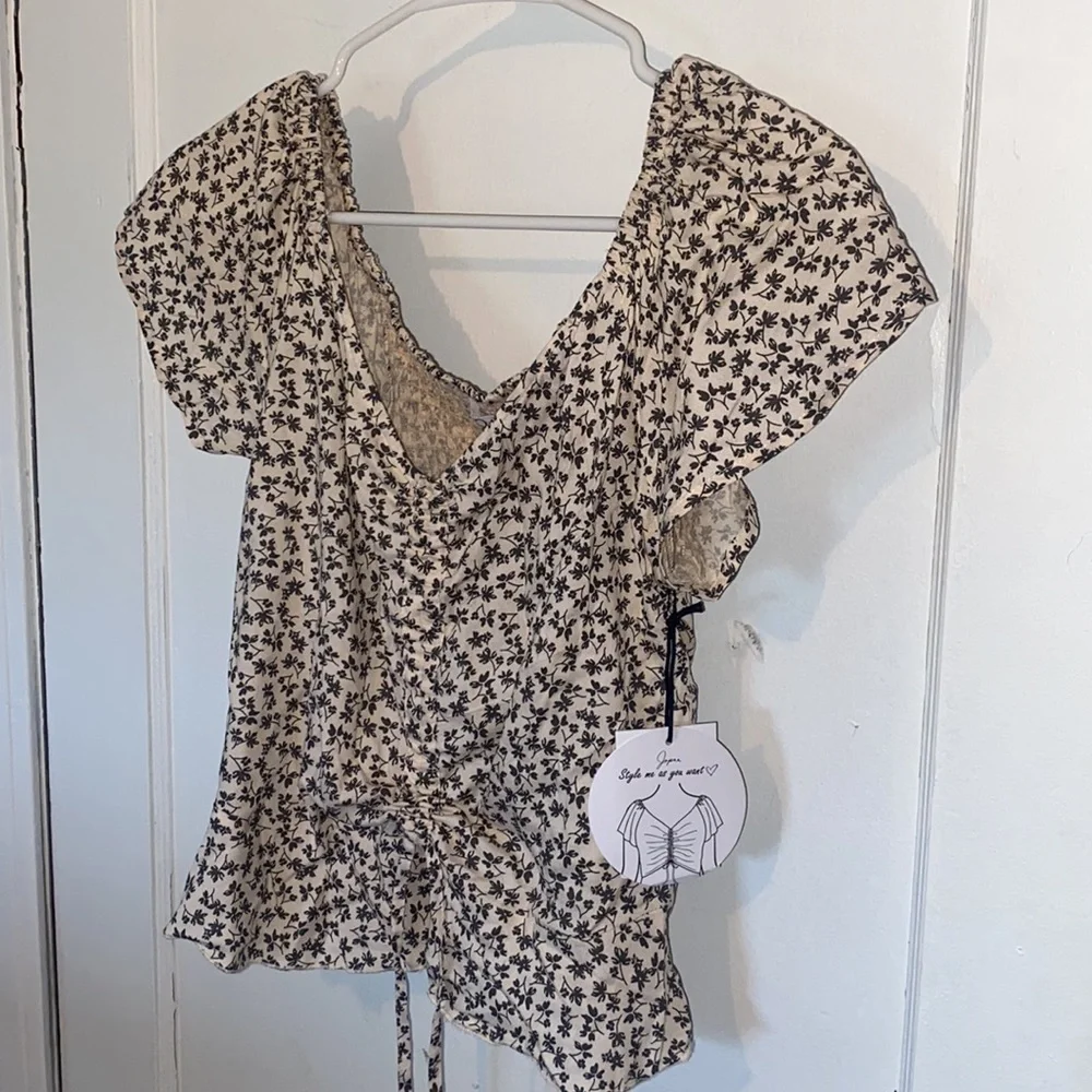 Japna floral crop top style as you want short sleeve drawstring pull - Picture 2 of 7